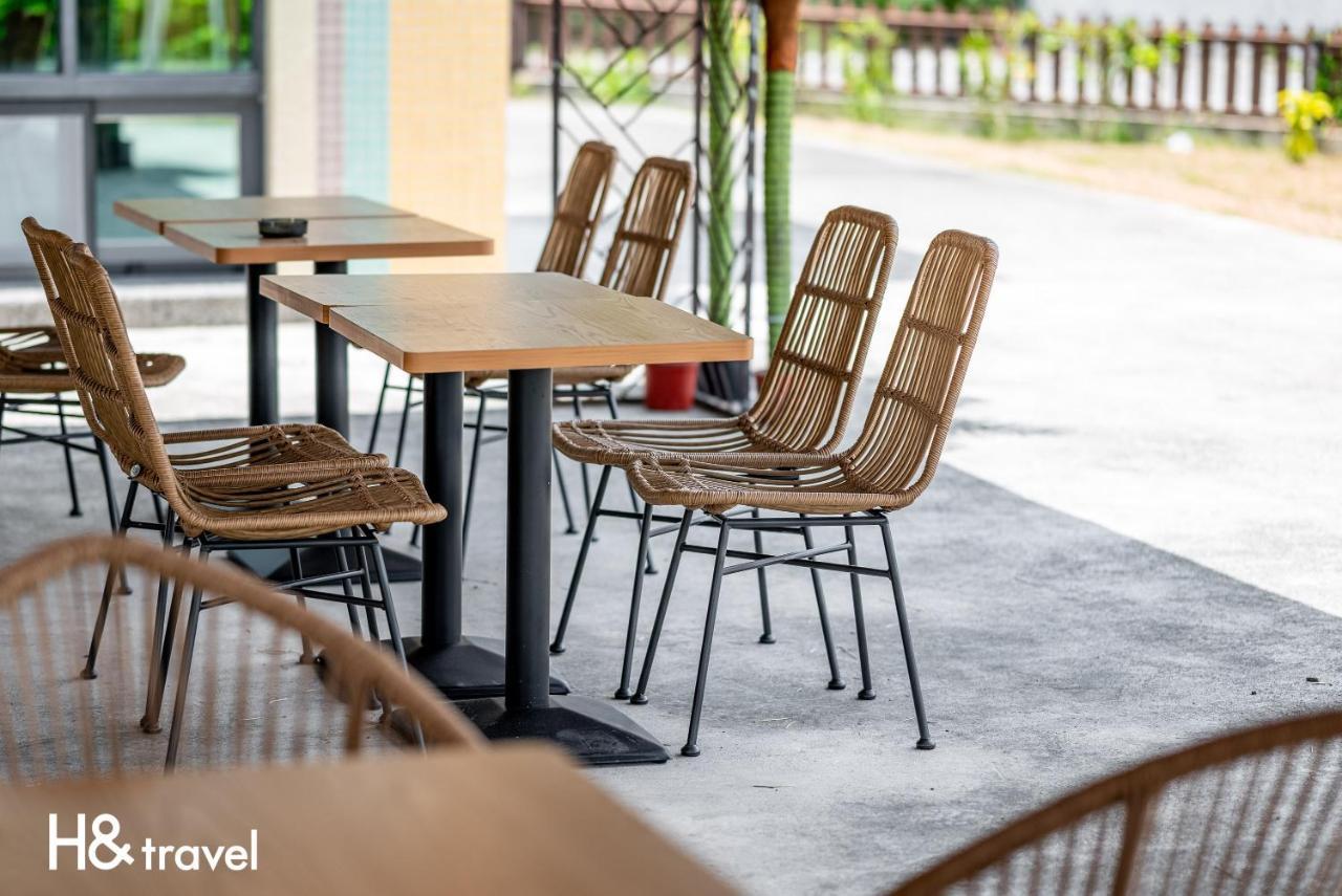 Taitung Rainbow Pet Friendly Maison Resort Buitenkant foto